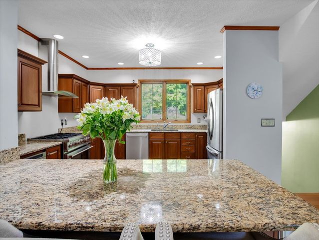 5131 Regents Park Road, Rockford, IL 61107