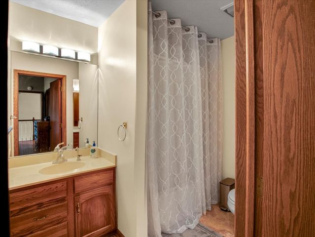 5131 Regents Park Road, Rockford, IL 61107