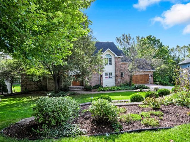 5131 Regents Park Road, Rockford, IL 61107