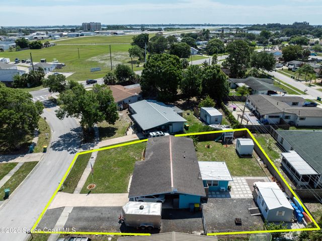 165 Moore Avenue, Merritt Island, FL 32952