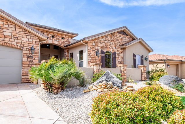 1166 E COLT AVE, Washington, UT 84780