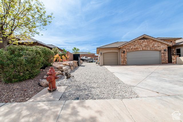 1166 E COLT AVE, Washington, UT 84780