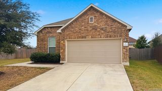7907 Expectation Dr, San Antonio, TX 78254