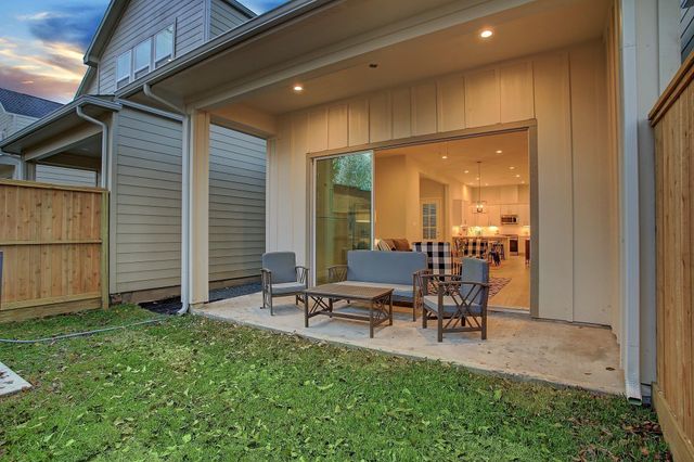5018 Schuler Street, Houston, TX 77007