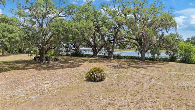 5013 GARDEN LANE, Tampa, FL 33610