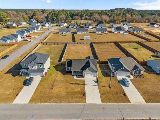 153 Magnolia Street, Parkton, NC 28371