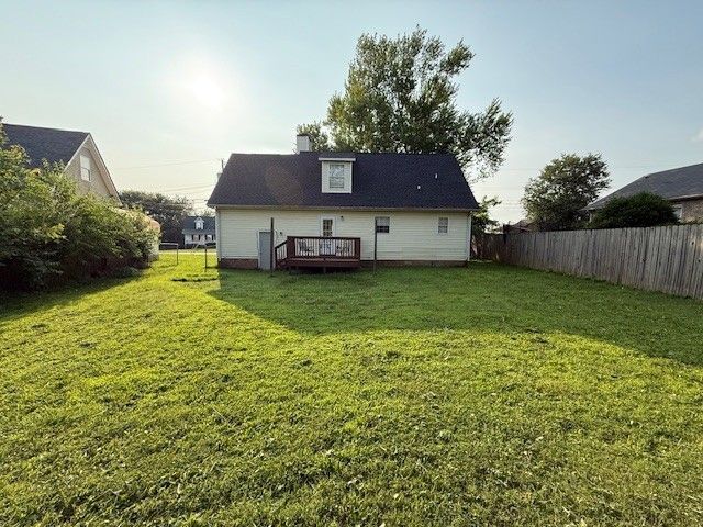 2011 Windroe Dr, Clarksville, TN 37042