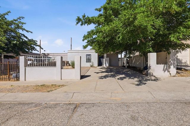 123 Merlida Court SW, Albuquerque, NM 87121