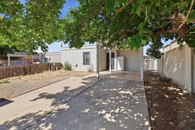 123 Merlida Court SW, Albuquerque, NM 87121