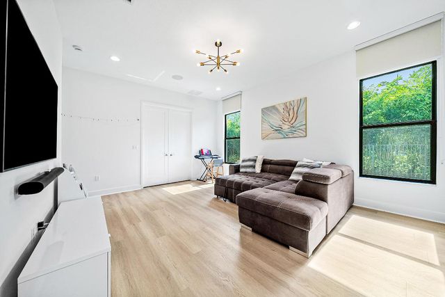 20145 Castle Stuart Avenue, Boca Raton, FL 33434