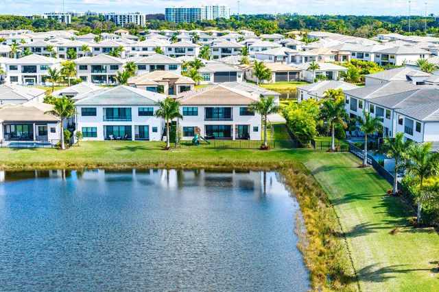 20145 Castle Stuart Avenue, Boca Raton, FL 33434