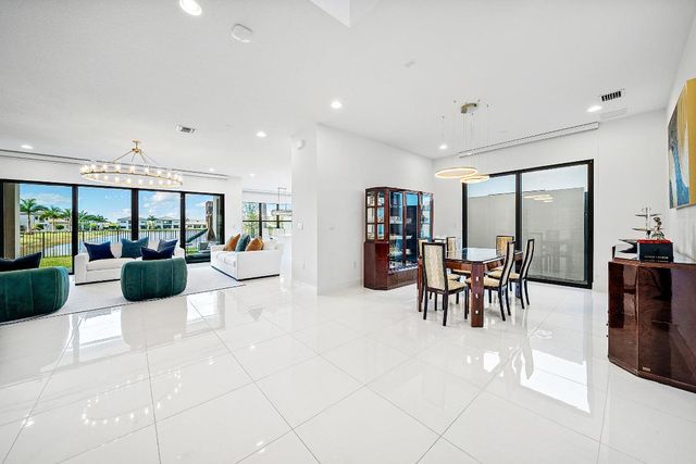 20145 Castle Stuart Avenue, Boca Raton, FL 33434