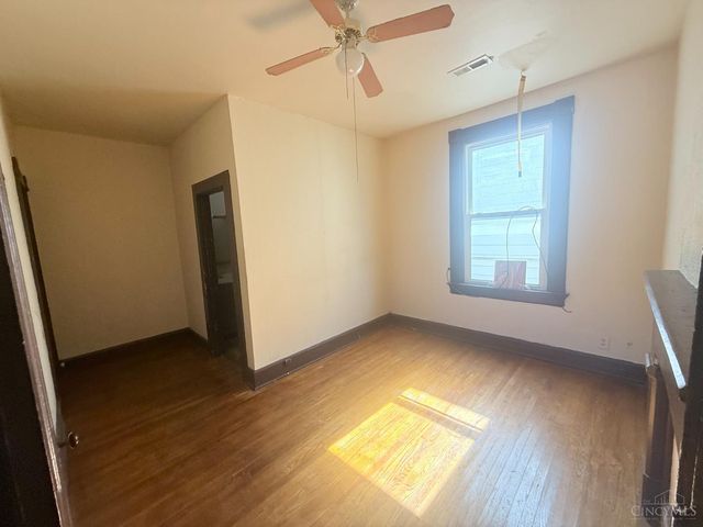 718 Greenwood Avenue, Cincinnati, OH 45229