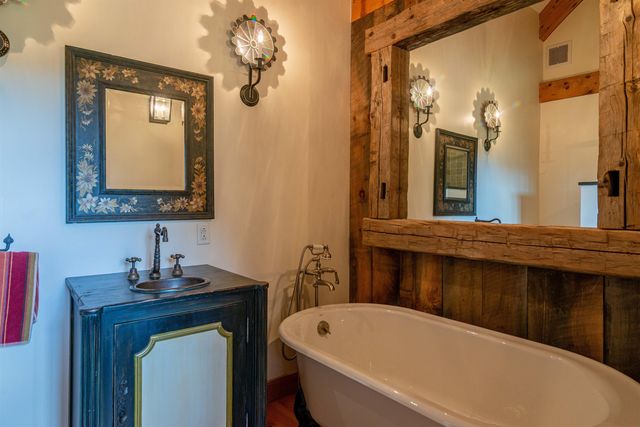 54 Upton Road, Dover, VT 05356