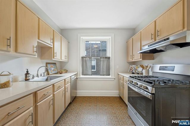 55 Park Avenue 46, Bloomfield, NJ 07003