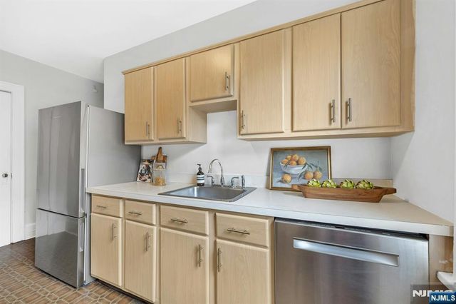 55 Park Avenue 46, Bloomfield, NJ 07003