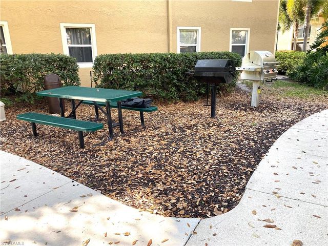 8861 Colonnades CT W # 232, Bonita Springs, FL 34135