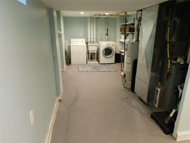 1143 W 31ST Street, Erie, PA 16508