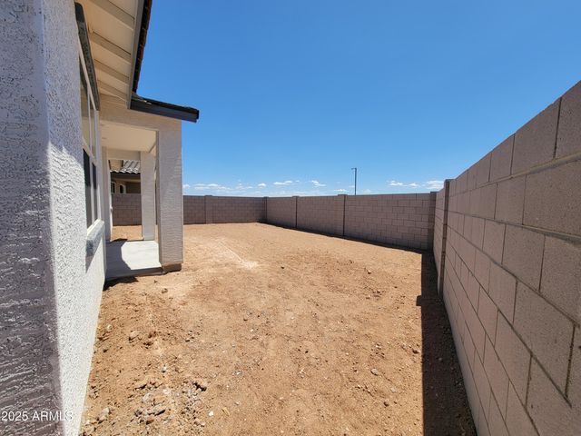 3821 N CAMDEN Drive, Florence, AZ 85132