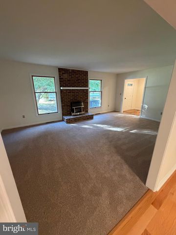 1324 WALNUT SHADE RD, Dover, DE 19901