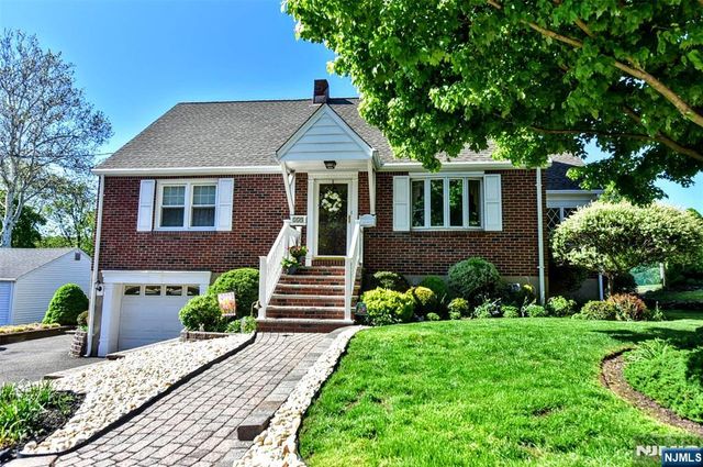 159 Overlook Avenue, North Haledon, NJ 07508