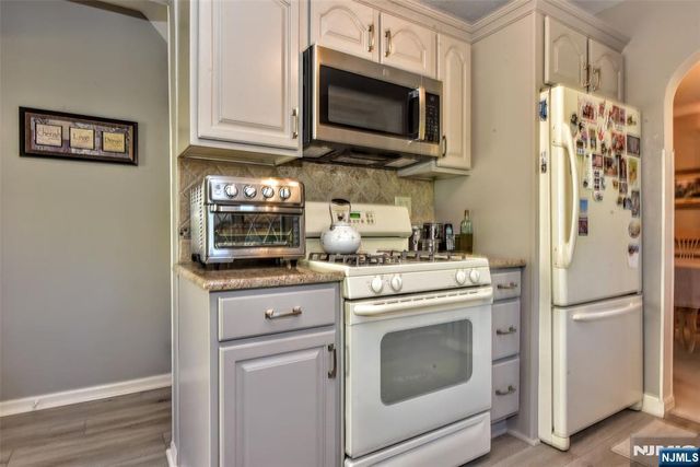 159 Overlook Avenue, North Haledon, NJ 07508