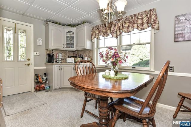 159 Overlook Avenue, North Haledon, NJ 07508