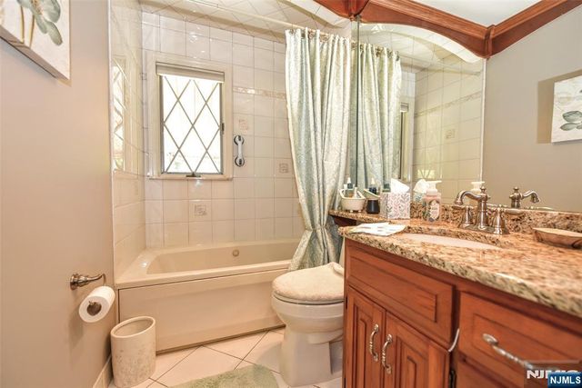 159 Overlook Avenue, North Haledon, NJ 07508