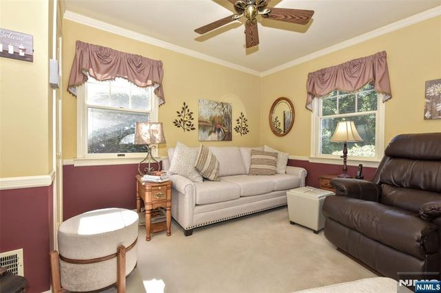 159 Overlook Avenue, North Haledon, NJ 07508