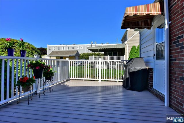 159 Overlook Avenue, North Haledon, NJ 07508