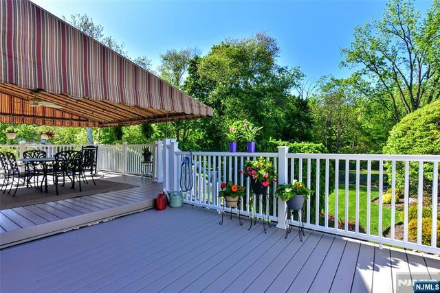 159 Overlook Avenue, North Haledon, NJ 07508