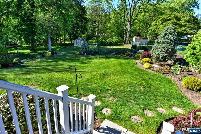 159 Overlook Avenue, North Haledon, NJ 07508
