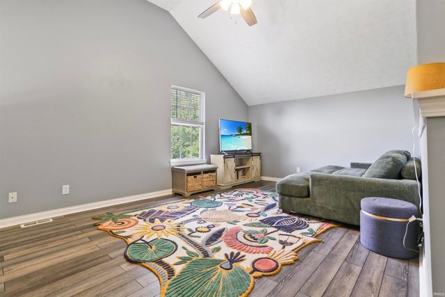 4216 Halford Drive, Evansville, IN 47715