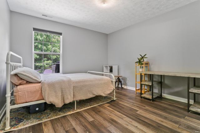 4216 Halford Drive, Evansville, IN 47715