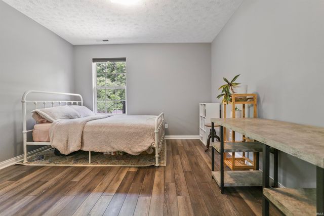 4216 Halford Drive, Evansville, IN 47715