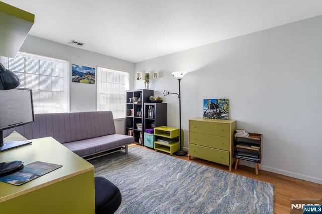 48 Quartz Lane, Paterson, NJ 07501