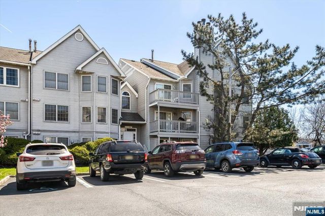 48 Quartz Lane, Paterson, NJ 07501