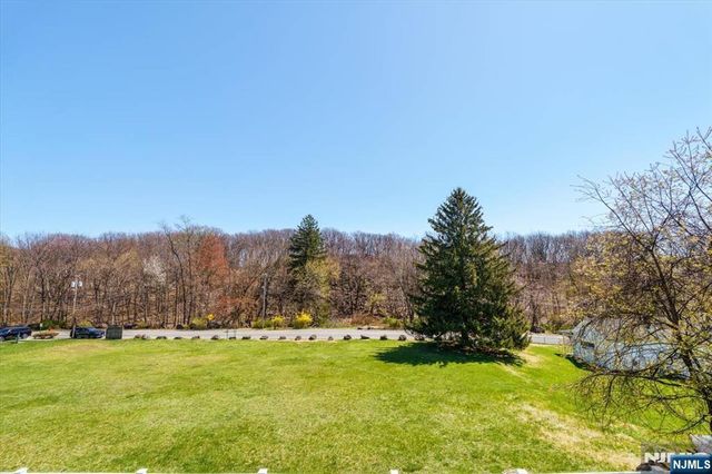 48 Quartz Lane, Paterson, NJ 07501