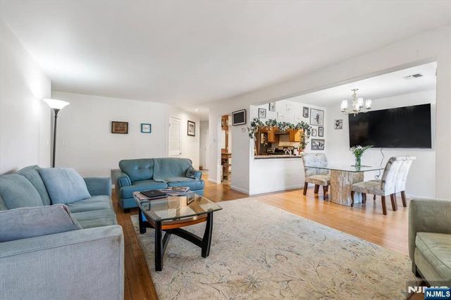 48 Quartz Lane, Paterson, NJ 07501