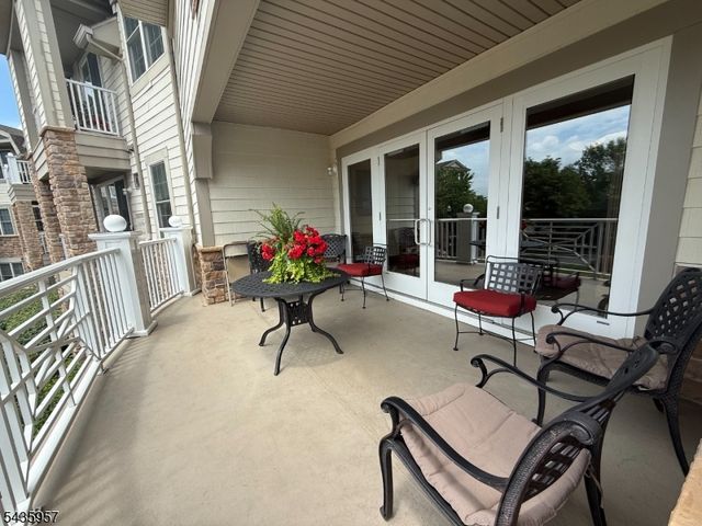 379 Victoria Dr, Bridgewater Twp., NJ 08807