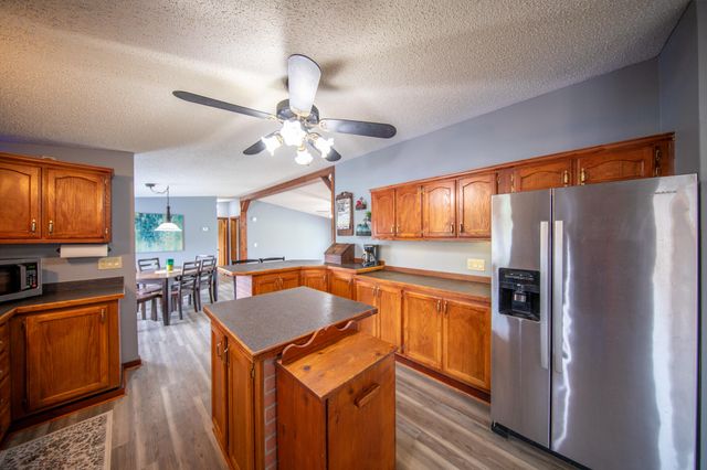 141 W 900 N, Chesterton, IN 46304