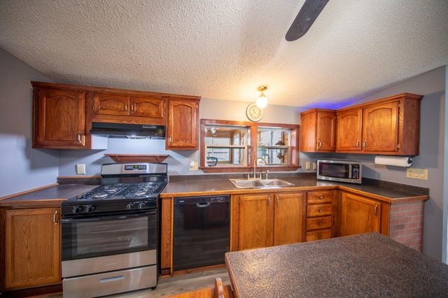 141 W 900 N, Chesterton, IN 46304