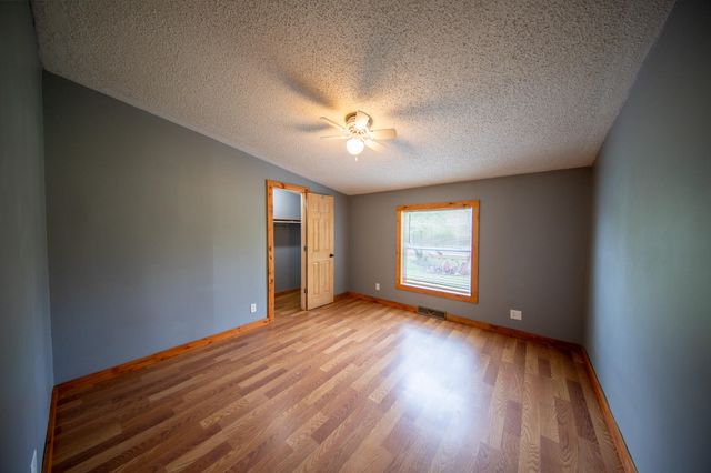 141 W 900 N, Chesterton, IN 46304