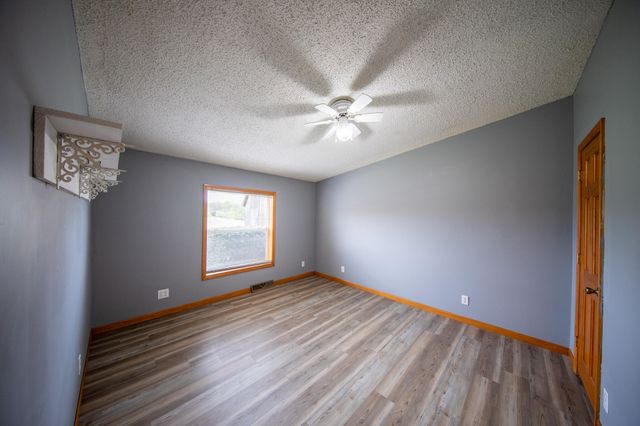 141 W 900 N, Chesterton, IN 46304
