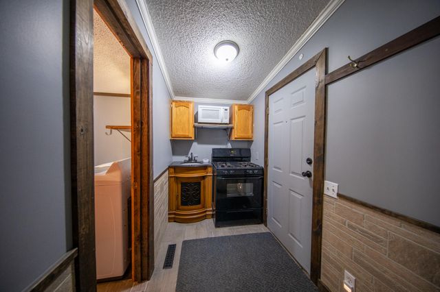 141 W 900 N, Chesterton, IN 46304