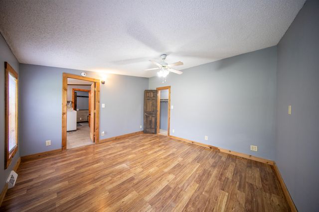 141 W 900 N, Chesterton, IN 46304