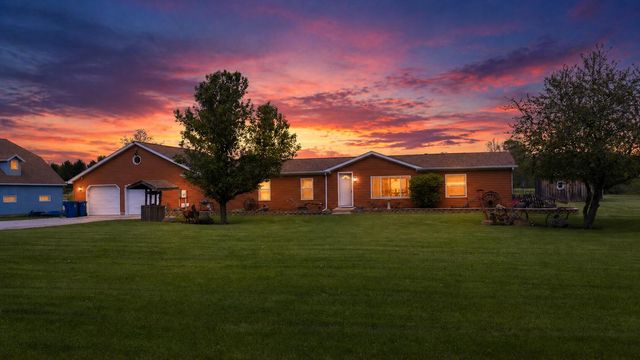 141 W 900 N, Chesterton, IN 46304