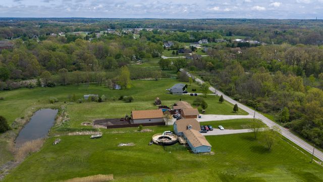 141 W 900 N, Chesterton, IN 46304