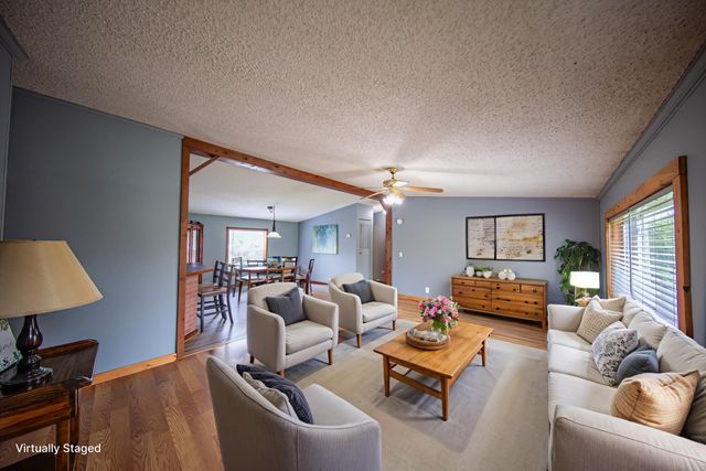 141 W 900 N, Chesterton, IN 46304