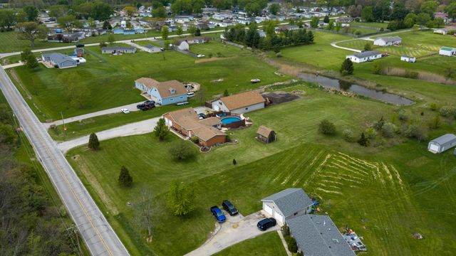 141 W 900 N, Chesterton, IN 46304